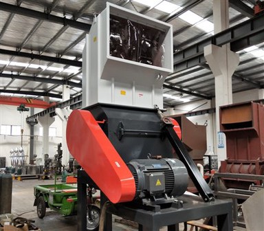 প্লাস্টিক ব্যাগ পেষণকারী মেশিন